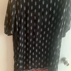 Forever 21 Black and White Geometric Men's Shirt